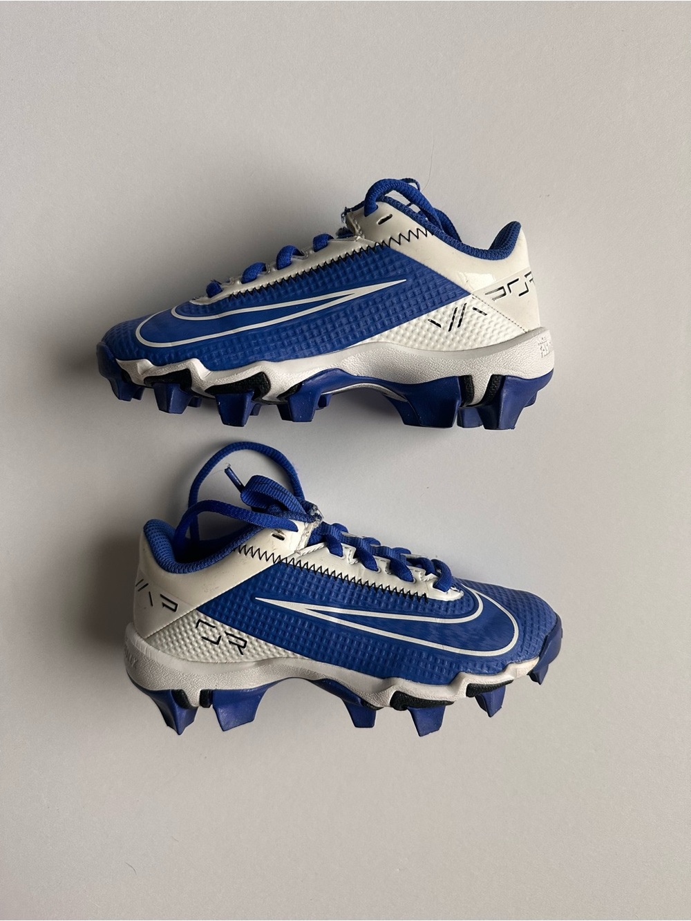 Nike Vapor Edge Shark 2 Little Kids’ Football Cleats Hyper Royal/White Size 11C